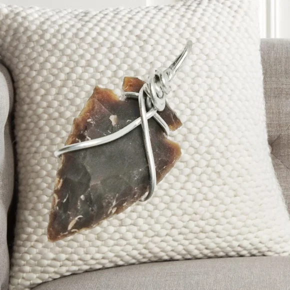 👣4/$20. Natural Stone Hand Knapped Arrowheah - Picture 5 of 5